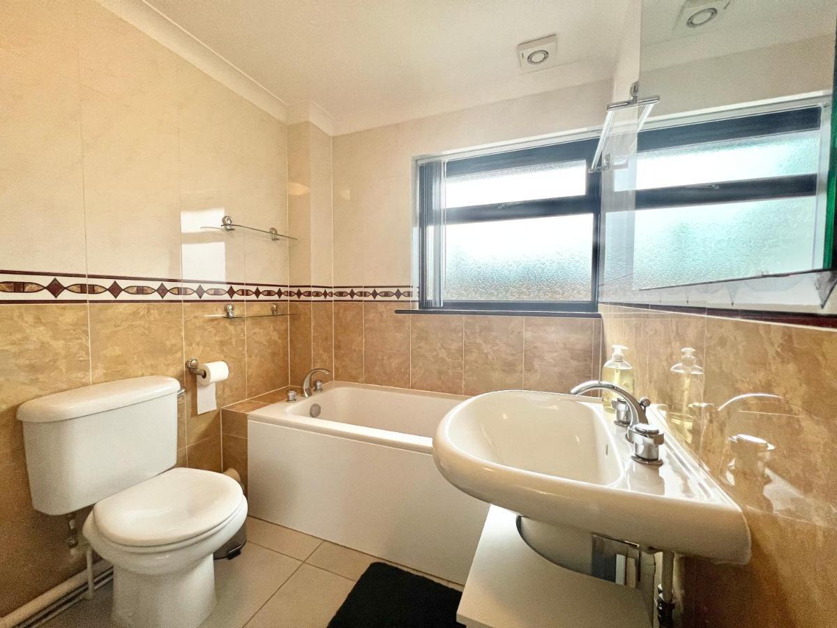 3 Bedroom House - Сандаун Екстер'єр фото